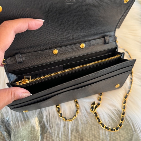 Black & Gold Prada Saffiano Leather Wallet On Chain - Never Used - Picture 9 of 11